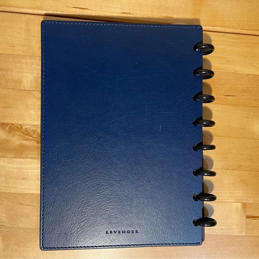 Levenger The original Discbound Circa Junior Notebook